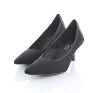 Donald J Pliner Couture Black Point Toe Pumps
